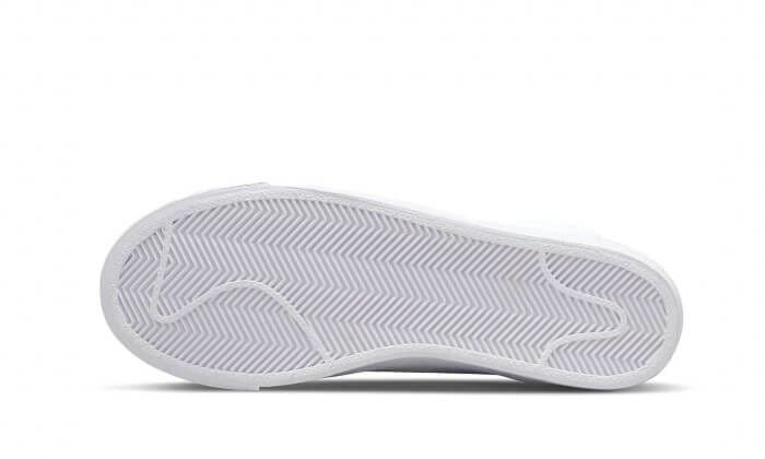 Blazer Mid ’77 Double Negative White Black