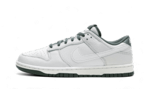 Dunk Low Retro SE Photon Dust Vintage Green