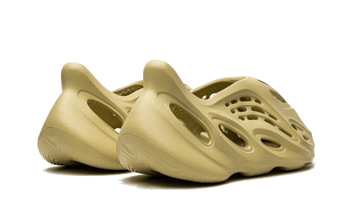 Yeezy Foam RNNR Sulfur