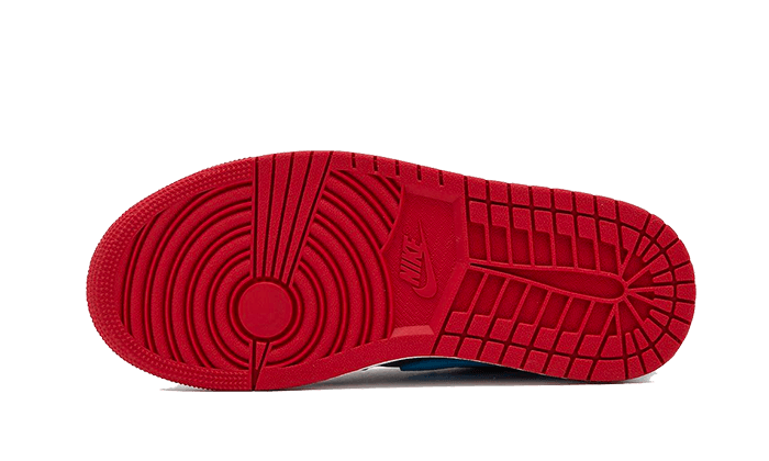 Air Jordan 1 Retro Low OG UNC to Chicago