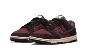 Dunk Low SE Fleece Burgundy Crush