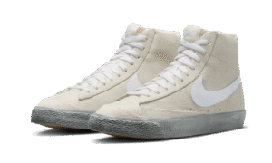 Blazer Mid ’77 EMB Summit White