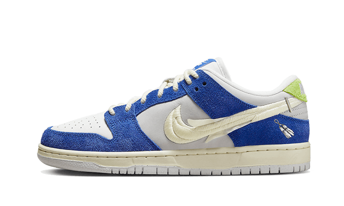 SB Dunk Low Pro QS Fly Streetwear