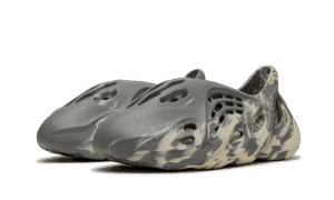 Yeezy Foam RNNR MXT Moon Gray