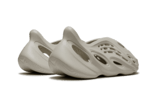 Yeezy Foam RNNR Sand
